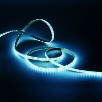 Лента Gauss LED 2835/120-SMD 9.6W 12V DC холодный белый IP66 (блистер 5м)